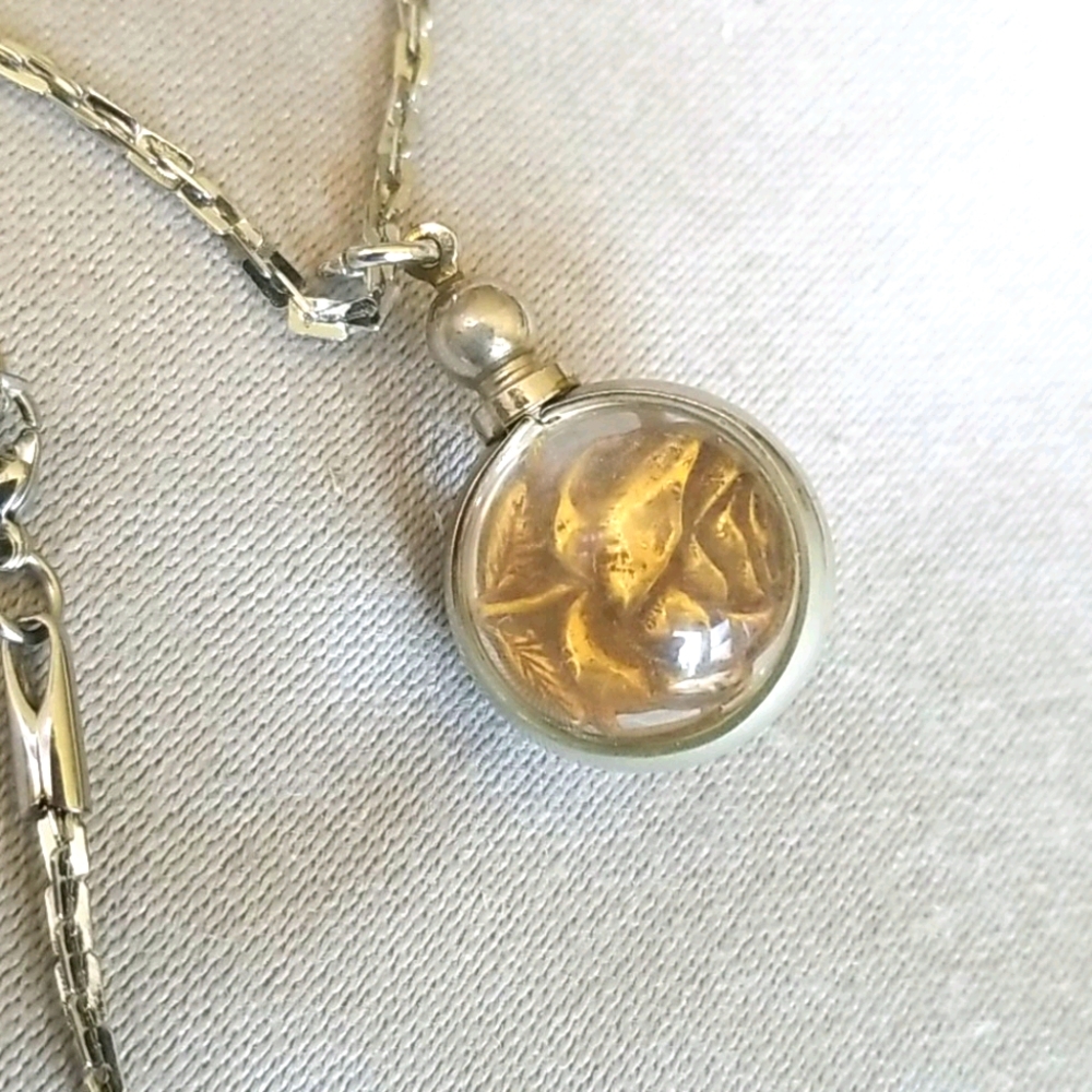 Religious BUBBLE CRYSTAL ROSE CHARM necklace Vin